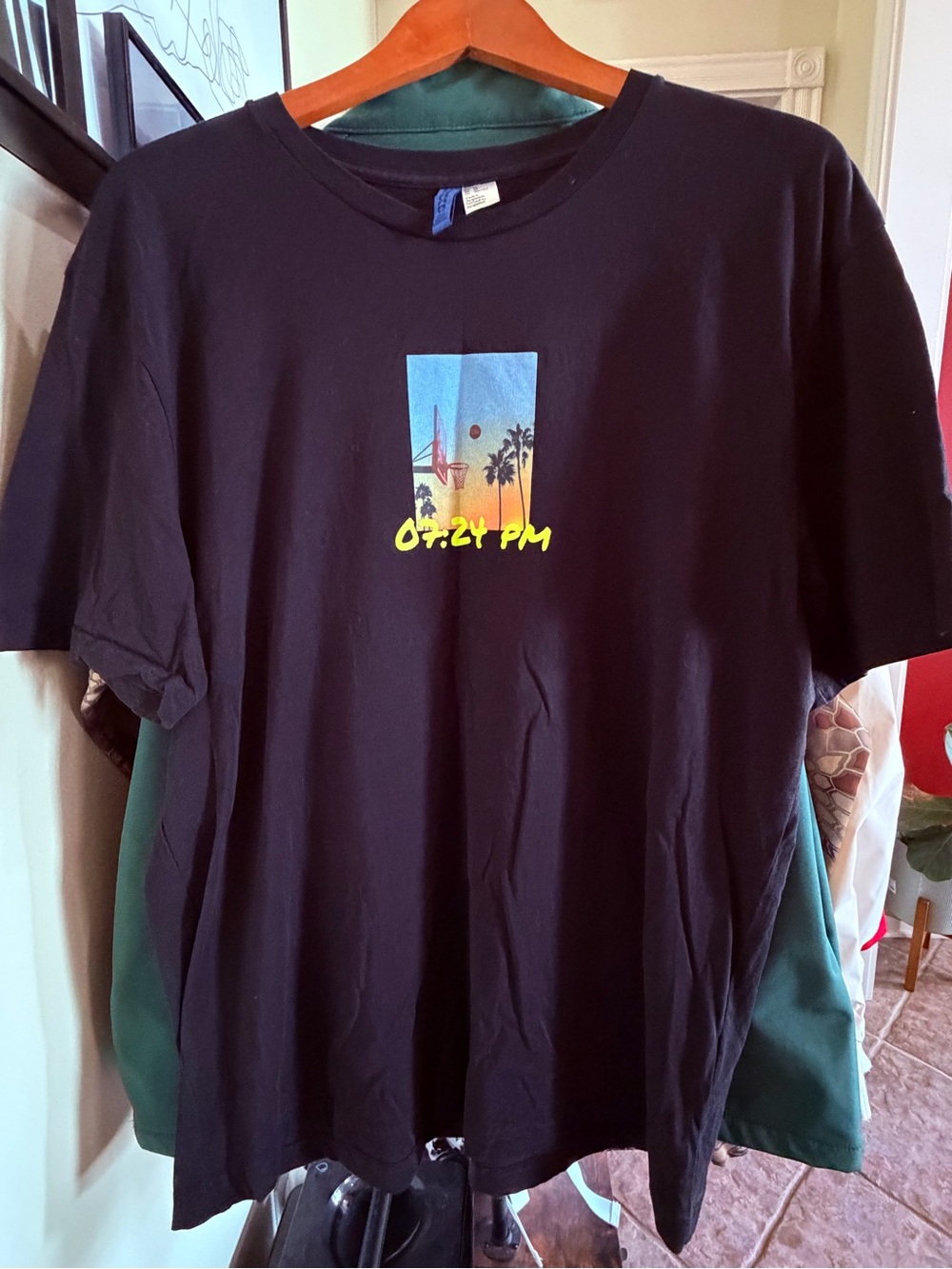 H&M Venice Beach Los Angeles Graphic Tee Black XL Basketball Shirt